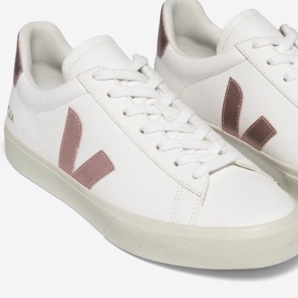 Veja Campo womens size 9 (40) new in box